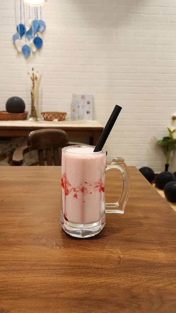 Strawberry shake at Muse